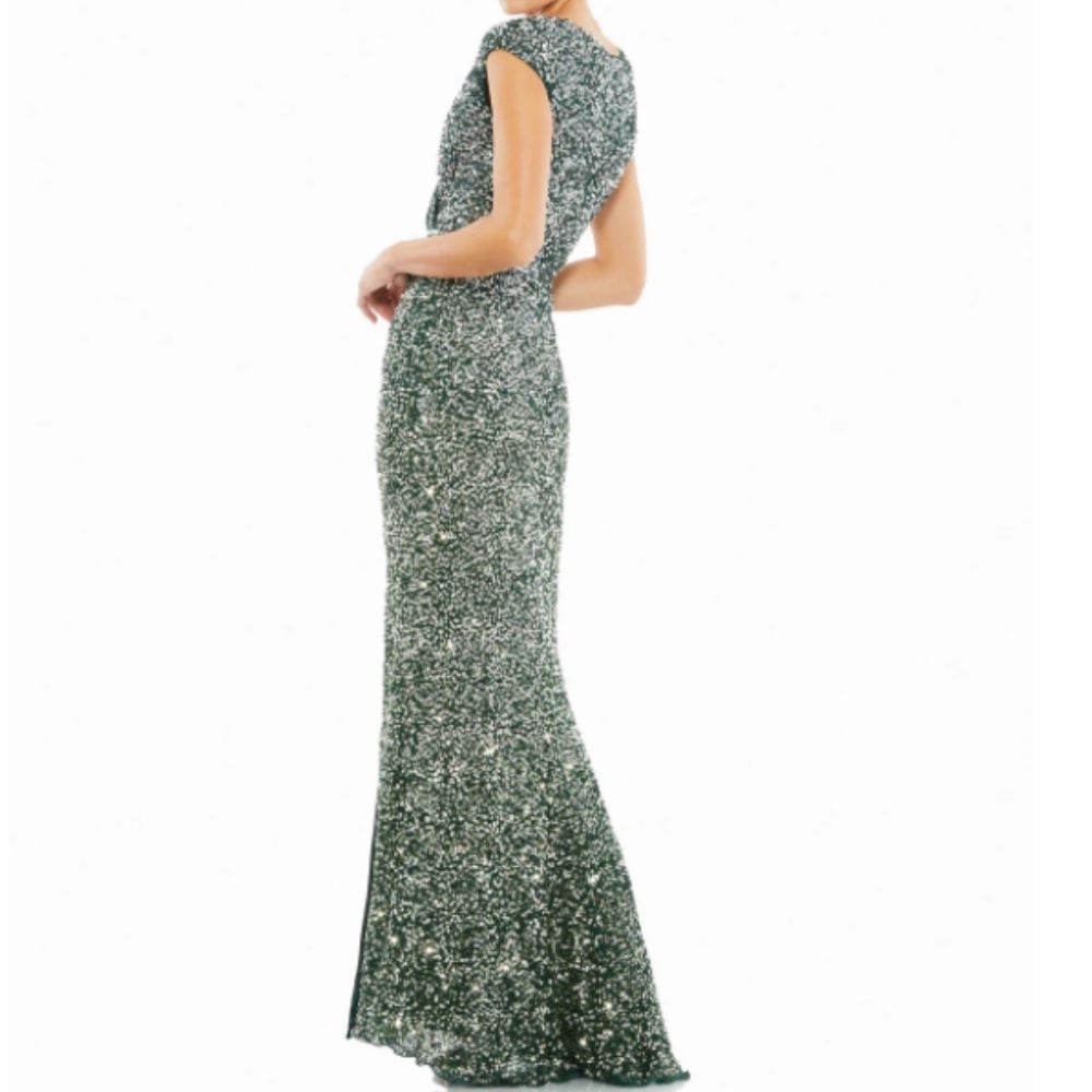 Mac Duggal Emerald Green Sequin V-Neck Evening Gown with Thigh Slit - Picture 2 of 3